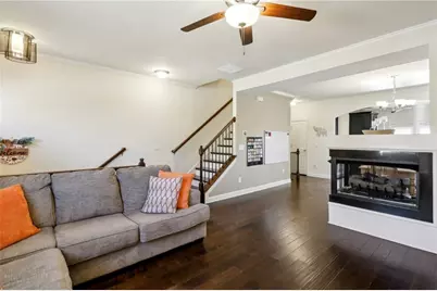 7395 Glisten Avenue, Atlanta, GA 30328 - Photo 5