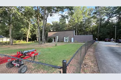 380 Linda Lane, Carrollton, GA 30117 - Photo 1