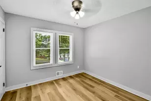 662 Melrose Dr, Forest Park, GA 30297 - Photo 15