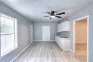 1106 Caroline Ct, Loganville, GA 30052 - Photo 17