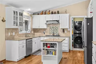 6488 Cherry Tree Ln, Sandy Springs, GA 30328 - Photo 17