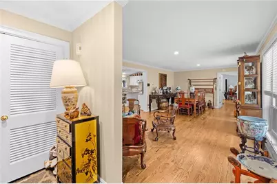 6488 Cherry Tree Lane, Sandy Springs, GA 30328 - Photo 7