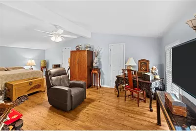 6488 Cherry Tree Lane, Sandy Springs, GA 30328 - Photo 23