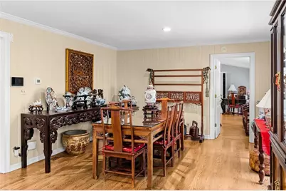 6488 Cherry Tree Lane, Sandy Springs, GA 30328 - Photo 9