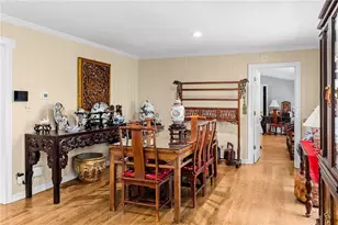 6488 Cherry Tree Ln, Sandy Springs, GA 30328 - Photo 9