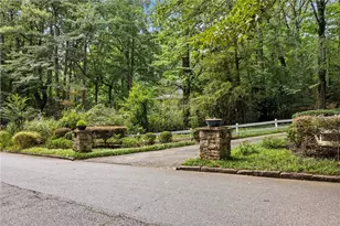 6488 Cherry Tree Ln, Sandy Springs, GA 30328 - Photo 67