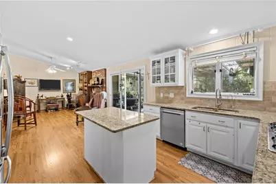 6488 Cherry Tree Lane, Sandy Springs, GA 30328 - Photo 19