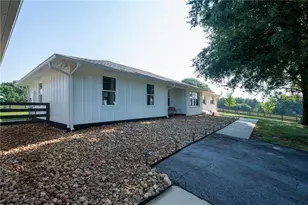 1150 Erwin Hill Church Rd SE, Calhoun, GA 30701 - Photo 7