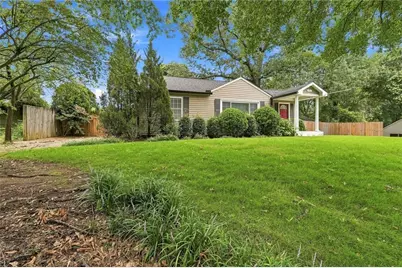 1911 Woodland Hills Avenue NW, Atlanta, GA 30318 - Photo 3