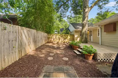 811 Wayland Court SE, Smyrna, GA 30080 - Photo 39