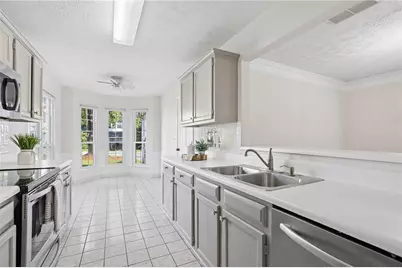 4076 Beaver Oaks Drive, Duluth, GA 30096 - Photo 11