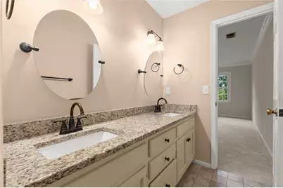 9126 Branch Valley Way, Roswell, GA 30076 - Photo 23