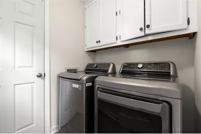 9126 Branch Valley Way, Roswell, GA 30076 - Photo 17