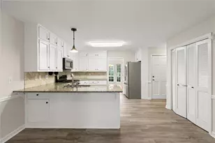 9126 Branch Valley Way, Roswell, GA 30076 - Photo 11