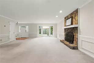 9126 Branch Valley Way, Roswell, GA 30076 - Photo 3