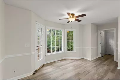9126 Branch Valley Way, Roswell, GA 30076 - Photo 13