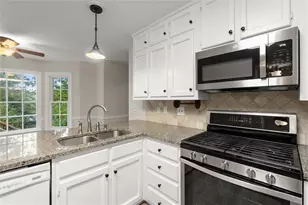 9126 Branch Valley Way, Roswell, GA 30076 - Photo 9