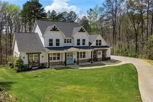 401 Blossom Trl, Acworth, GA 30101 - Photo 3