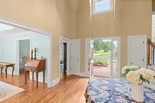 2219 Lattimore Farm Dr NW, Kennesaw, GA 30152 - Photo 5