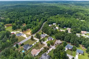 19 Elk Dr, Temple, GA 30179 - Photo 3