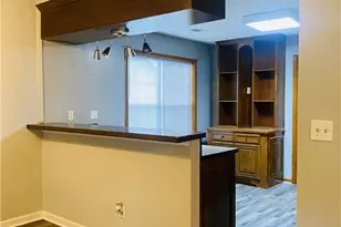 695 Paris Dr, Lawrenceville, GA 30043 - Photo 9