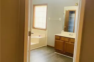 695 Paris Dr, Lawrenceville, GA 30043 - Photo 11