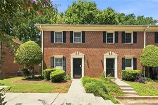 136 Sterling Ct, Alpharetta, GA 30004 - Photo 1