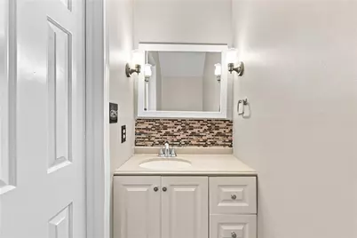 136 Sterling Court, Alpharetta, GA 30004 - Photo 9
