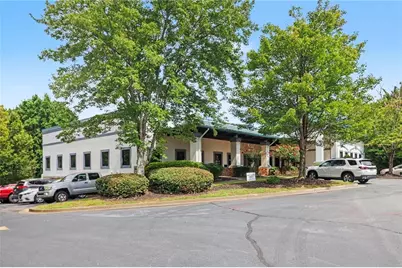 4450 Peachtree Lakes Drive, Duluth, GA 30096 - Photo 3
