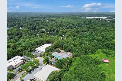 4450 Peachtree Lakes Drive, Duluth, GA 30096 - Photo 31