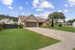 222 Gilmore Cir SW, Calhoun, GA 30701 - Photo 1