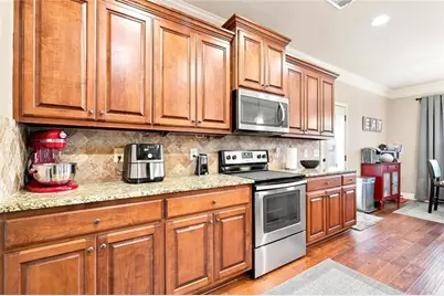 334 Red Cap Circle, Jefferson, GA 30549 - Photo 11