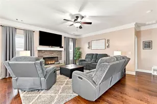 334 Red Cap Cir, Jefferson, GA 30549 - Photo 5