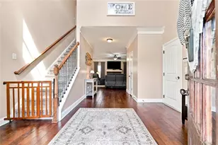 334 Red Cap Cir, Jefferson, GA 30549 - Photo 3