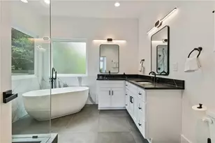 729 Emily Pl NW, Atlanta, GA 30318 - Photo 31