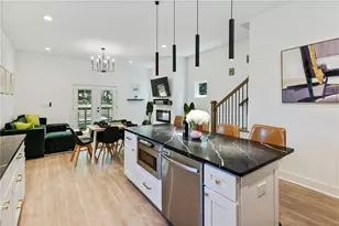 729 Emily Pl NW, Atlanta, GA 30318 - Photo 17