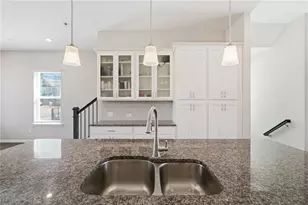 3317 Park Pointe Cir, Scottdale, GA 30079 - Photo 13