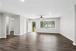 1331 Owen Cir, Buford, GA 30518 - Photo 7