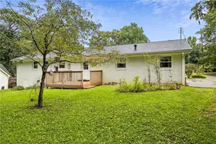1331 Owen Cir, Buford, GA 30518 - Photo 41