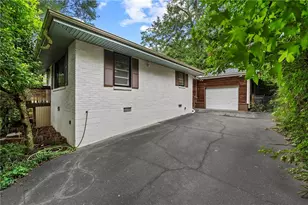 1747 Crestridge Dr SE, Marietta, GA 30067 - Photo 1