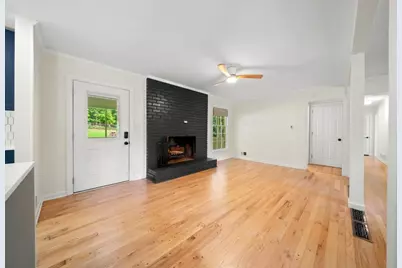 1415 Driftwood Court, Roswell, GA 30075 - Photo 9