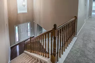 529 Plantation Creek Dr, Loganville, GA 30052 - Photo 9