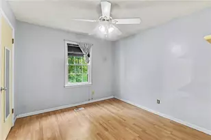 150 Aspen Lake Dr E, Newnan, GA 30263 - Photo 21