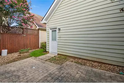 1668 Habershal Road #28, Atlanta, GA 30318 - Photo 31