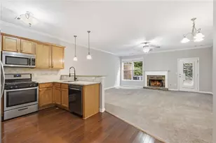 958 Firethorne Pass, Cumming, GA 30040 - Photo 5
