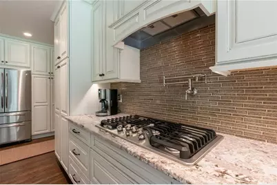 1043 Robin Lane NE, Atlanta, GA 30306 - Photo 13