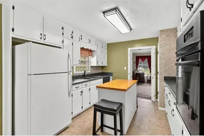 2199 Vivid Court, Stone Mountain, GA 30087 - Photo 15