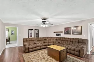 2199 Vivid Ct, Stone Mountain, GA 30087 - Photo 11