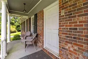 2199 Vivid Ct, Stone Mountain, GA 30087 - Photo 3