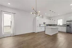 1585 Rock Dam Dr, Atlanta, GA 30317 - Photo 11